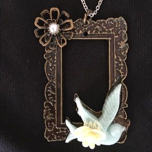 Beautiful pendant. Free with any purchase